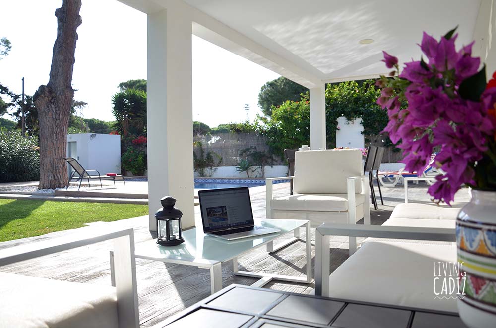 Beautiful Villa La Barrosa con terraza